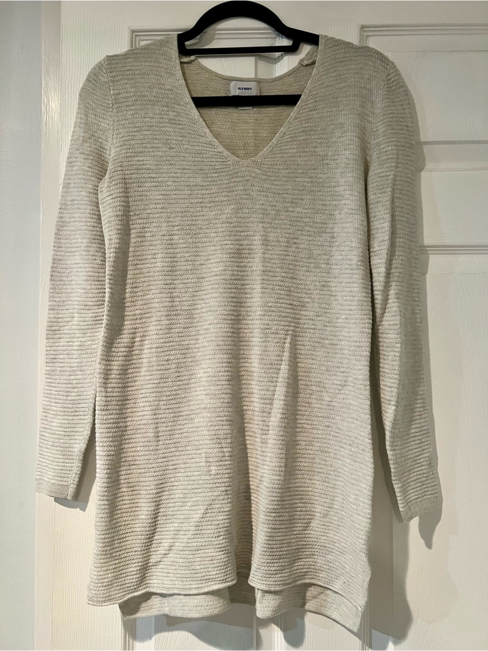 Old Navy Cream V-Neck Ribbed Knit Sweater Tunic